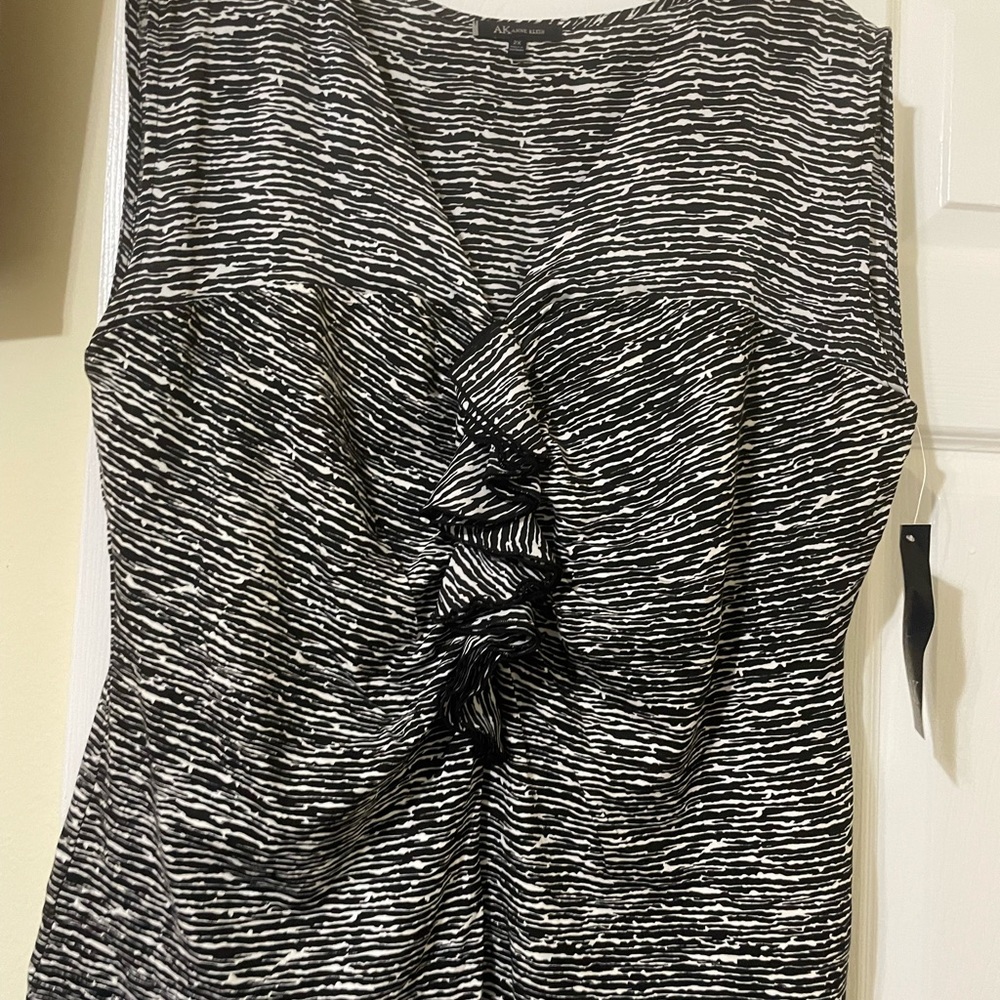 Anne Klein Black and White Ruched Blouse 2X